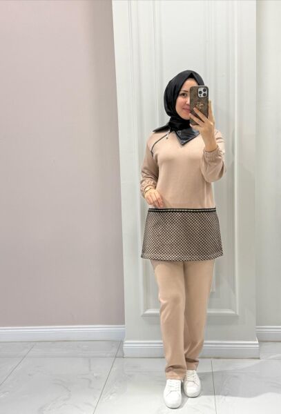 25164 Yakası Deri Detaylı Takım