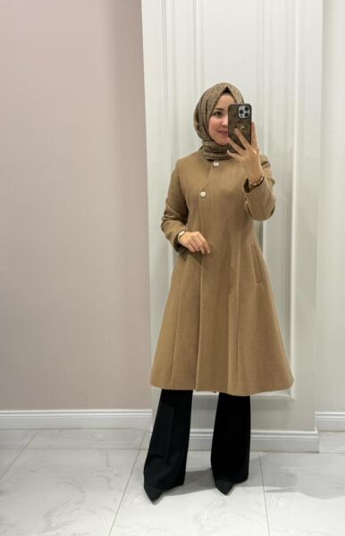 Kadın 2429009 Broş Düğme Detaylı Kaşe Kaban