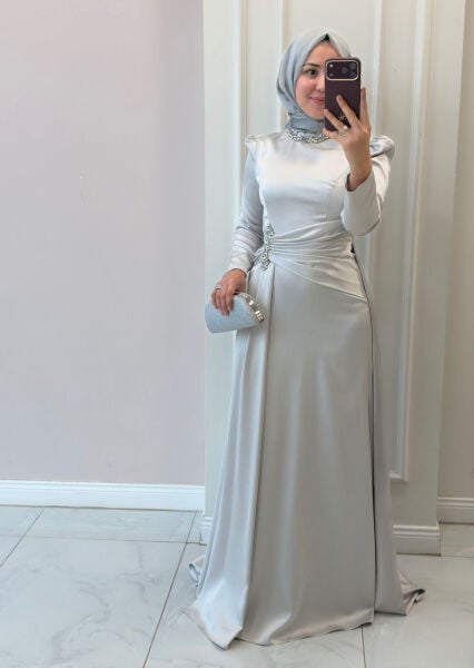 1409 Şule Abiye